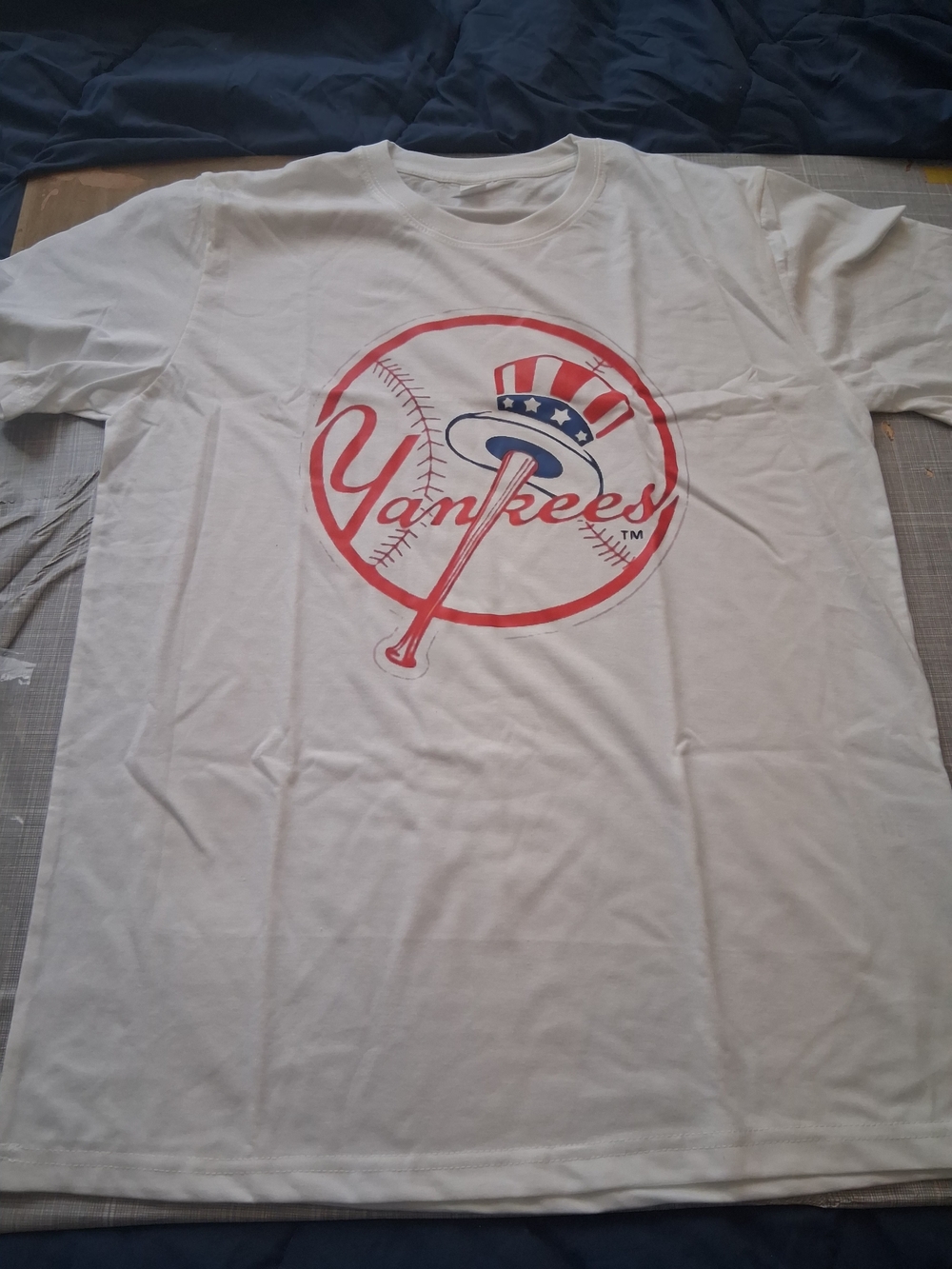 MLB New York Yankees Throwback Graphic Tee- Sizes S-XL